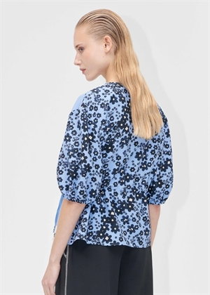 Structure stretch gathered tie short sleeve bluse Night Ditzy Floral/Day Ditzy Floral Stine Goya 